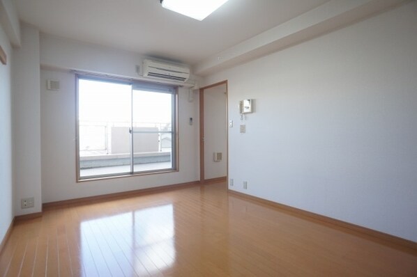 ラヴィアン オランジュの物件内観写真